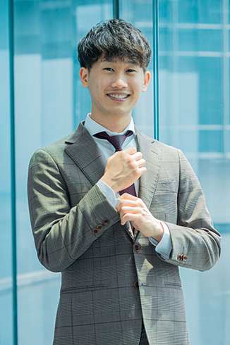 向井佳央